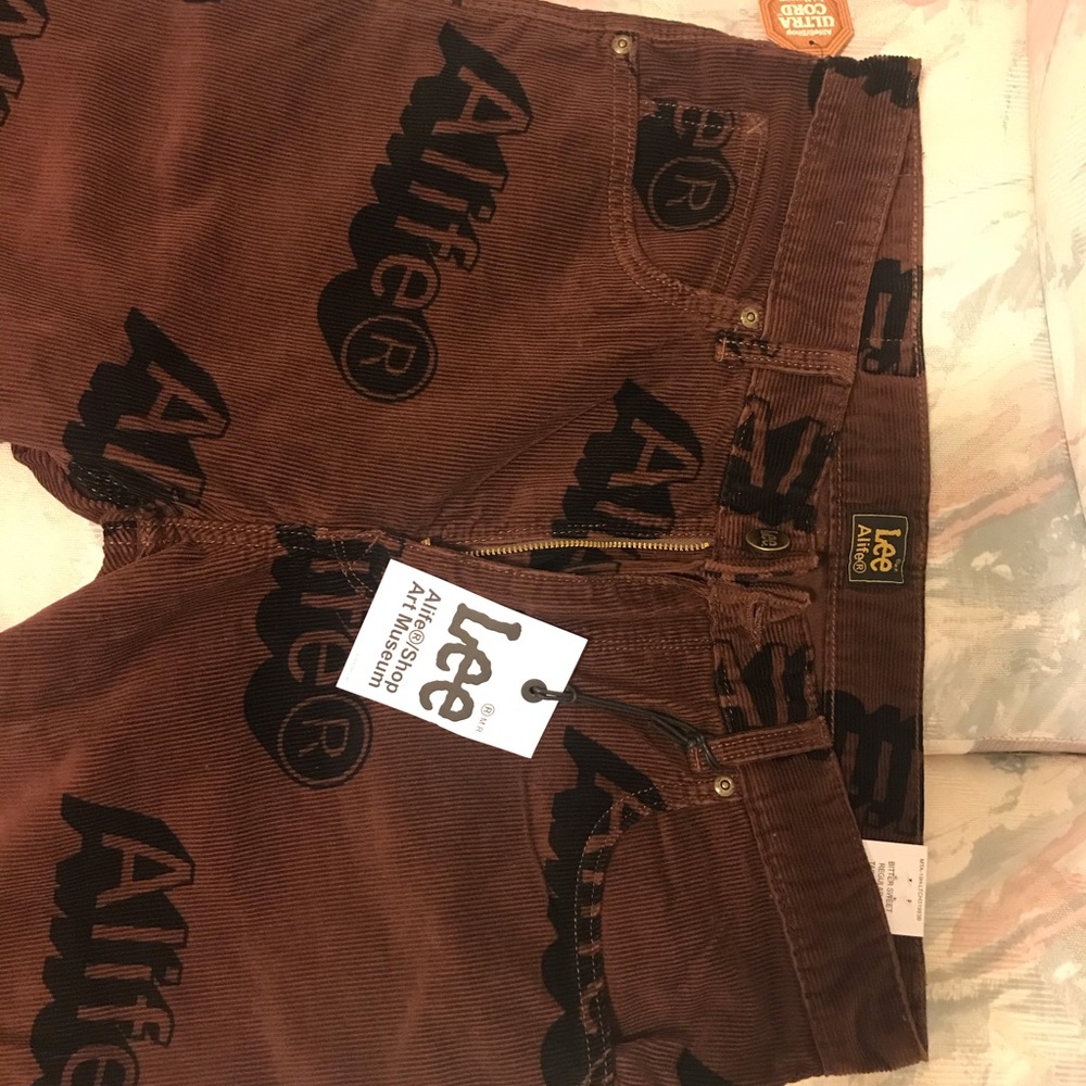 Lee The brand the fits. Alife Tapered Leg